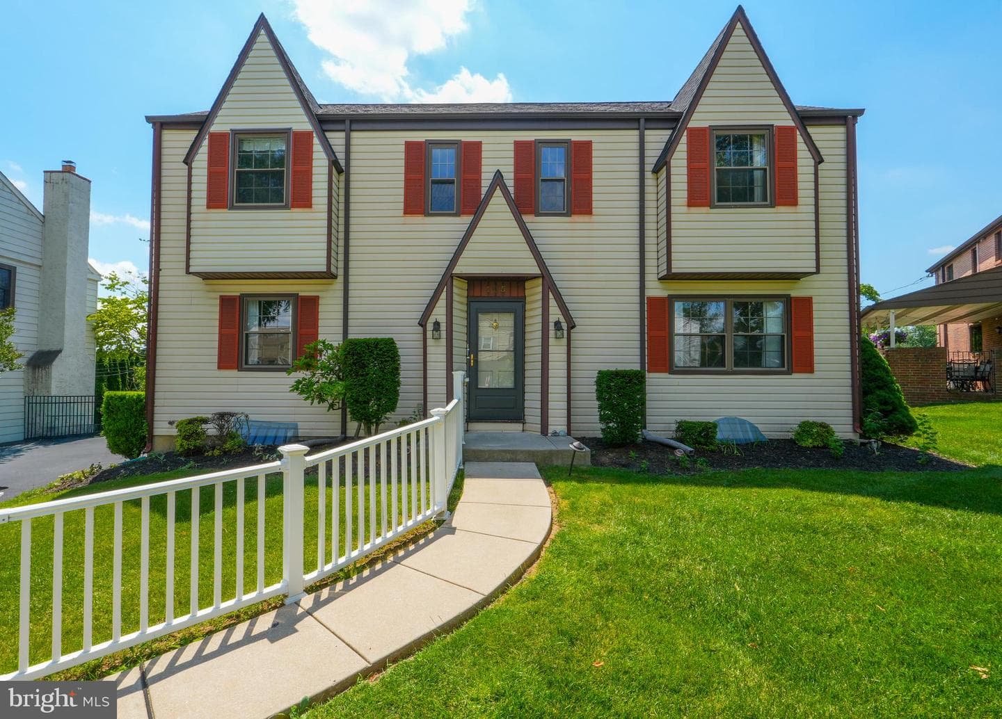 105 Grandview Road, Springfield
