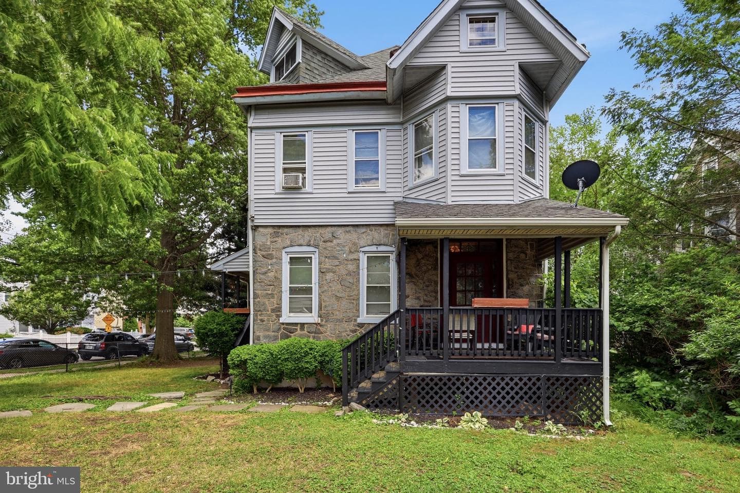 503 Chester Pike, Sharon Hill
