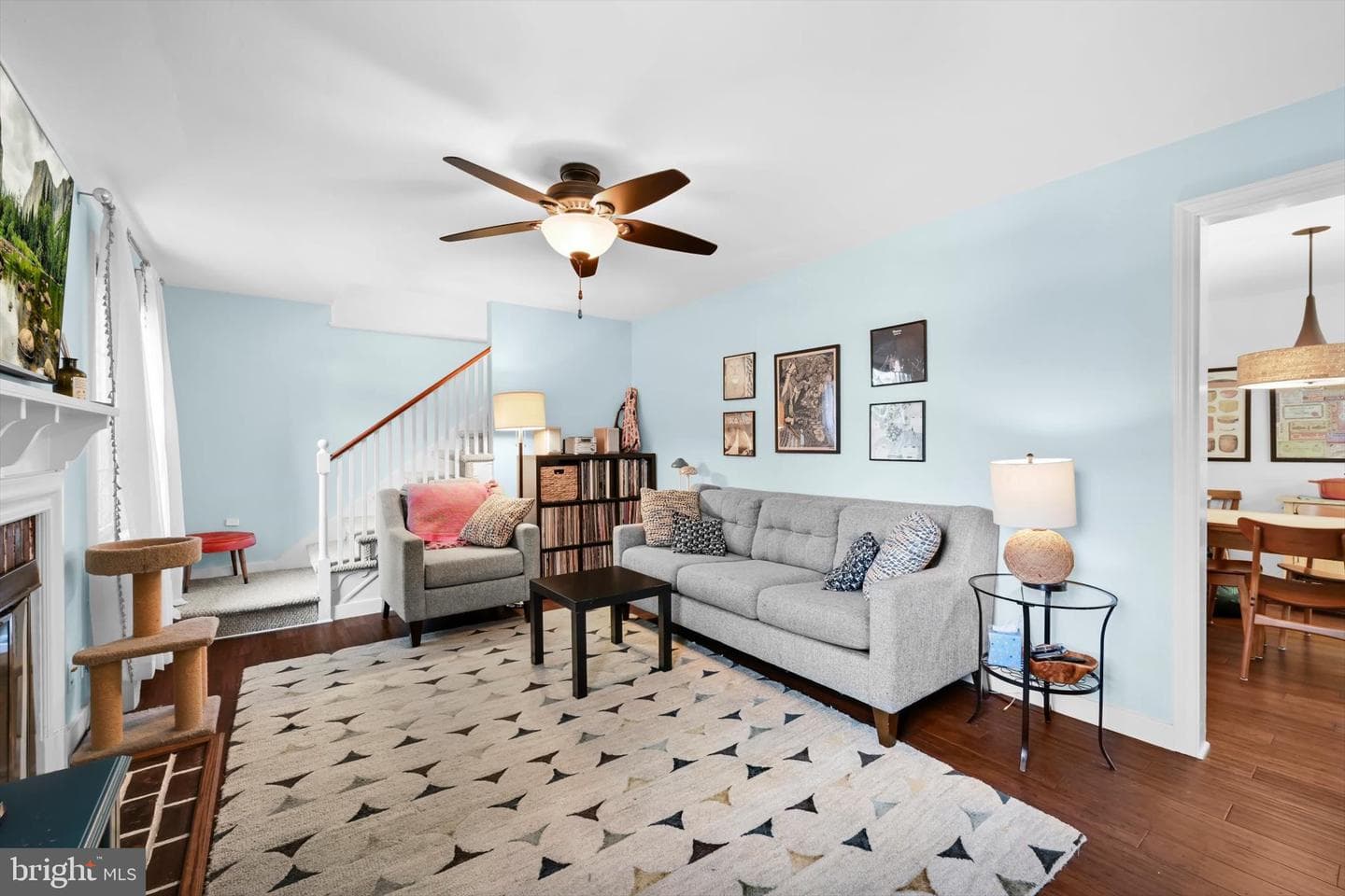 2420 Franklin Avenue photo 8