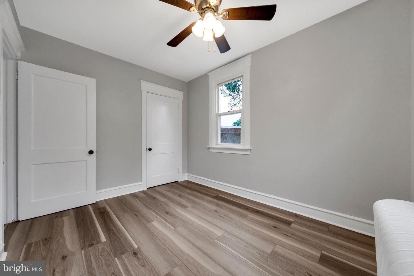 552 Larchwood Avenue photo 16