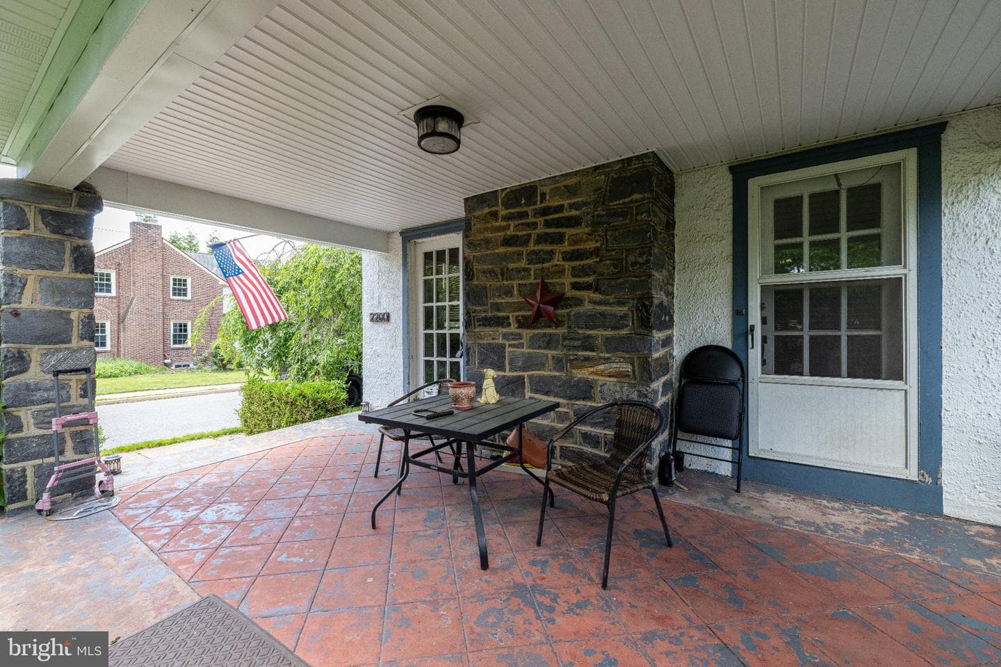 2200 E County Line Road, Ardmore