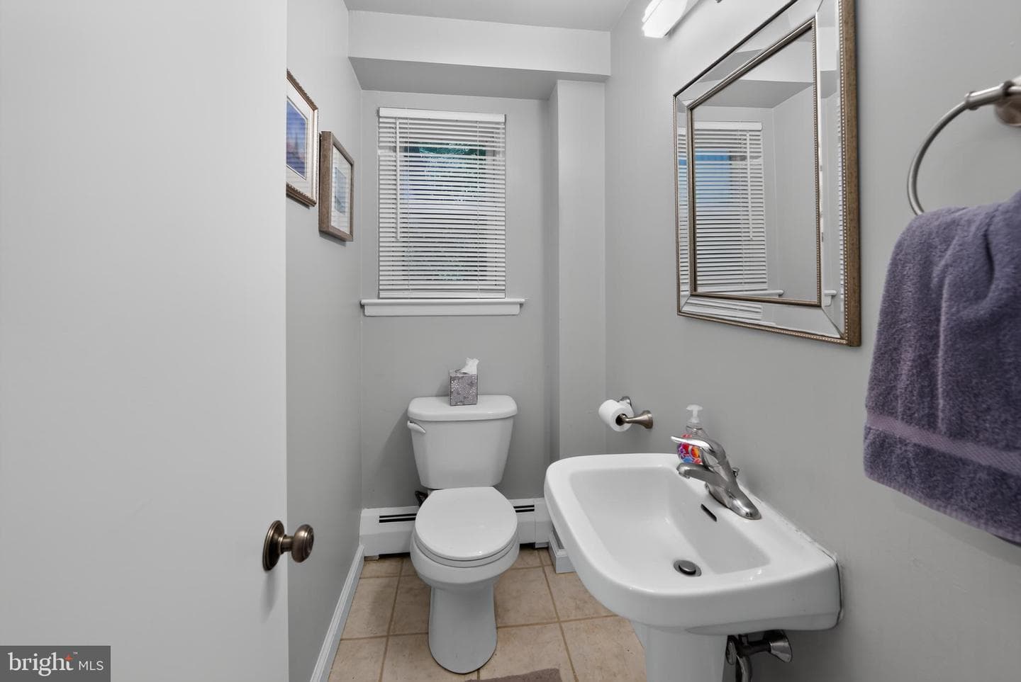 37 N Longpoint Lane photo 13