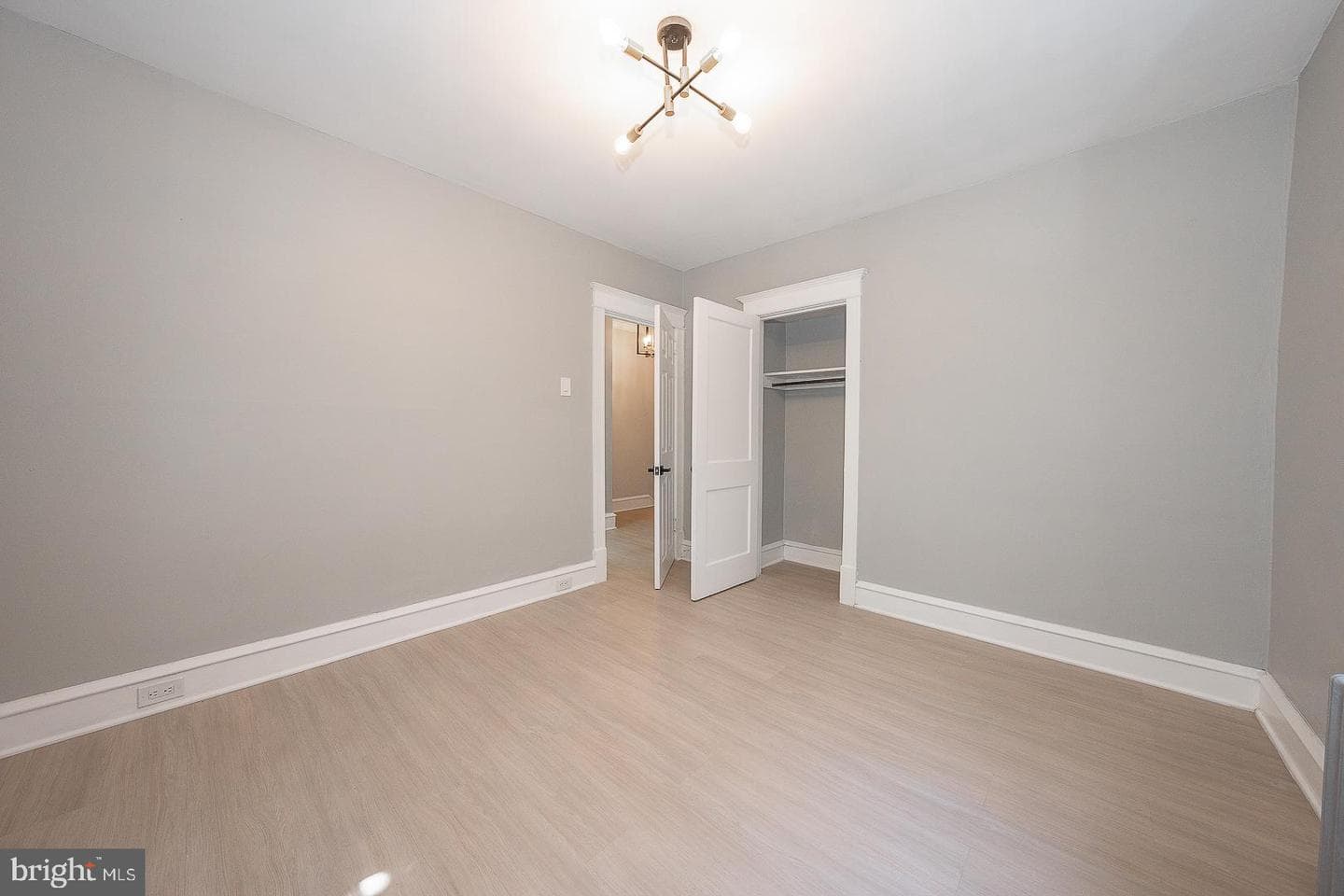 718 Bullock Avenue photo 33