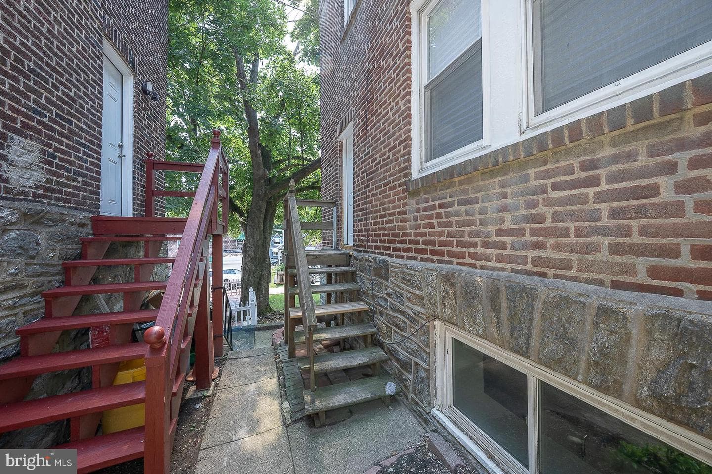 718 Bullock Avenue photo 48