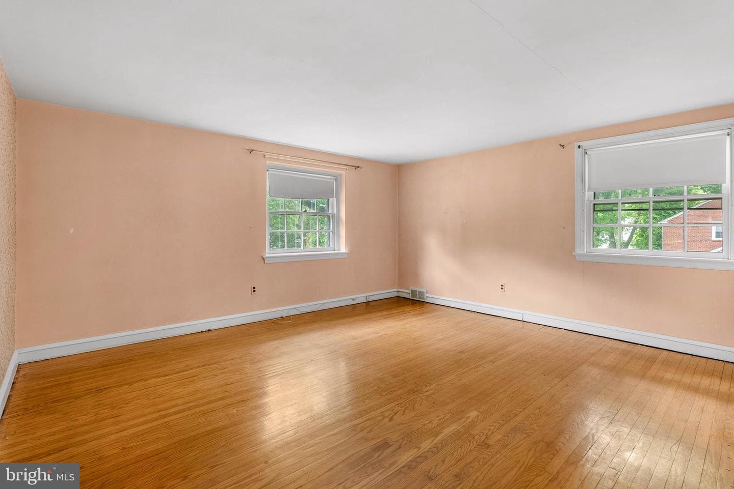 402 Hawthorne Road photo 15