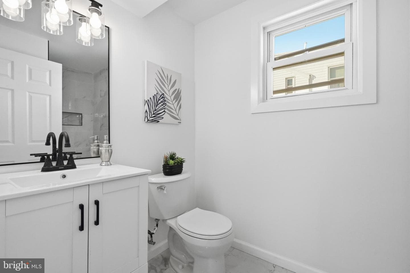 2323 Mole Road photo 5