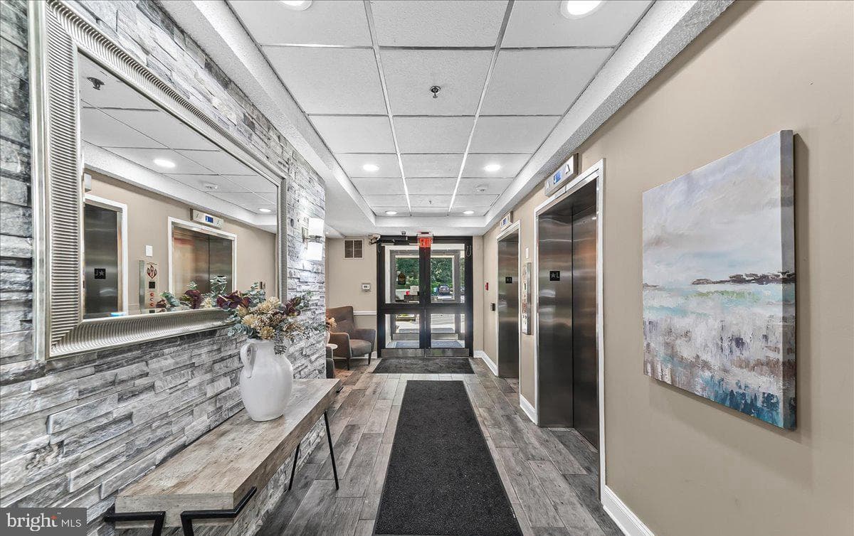 800 Avondale Road #2k, Wallingford