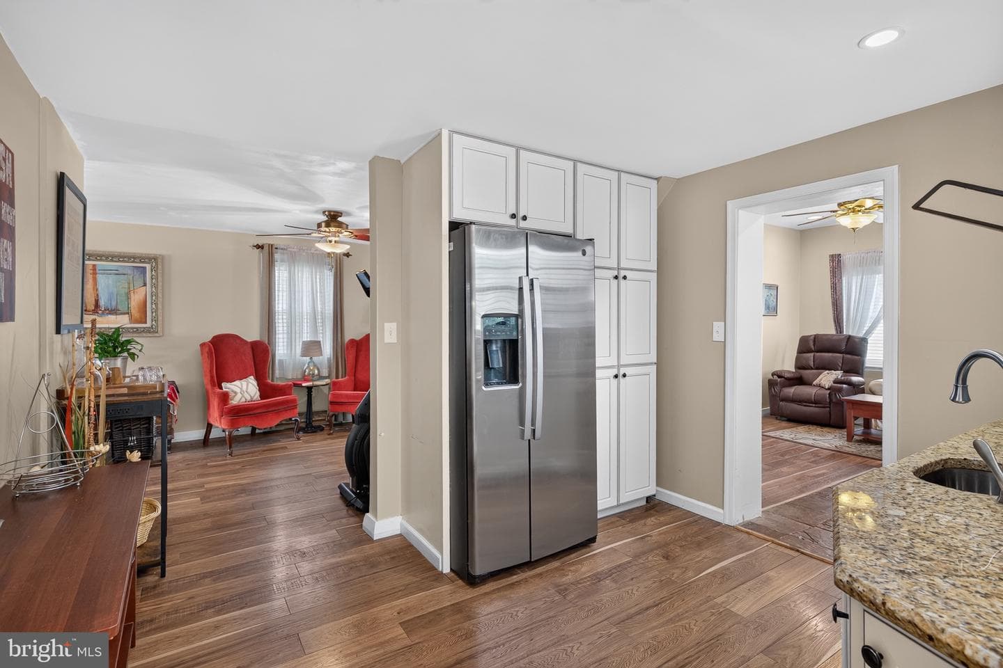 560 Holmes Road photo 23