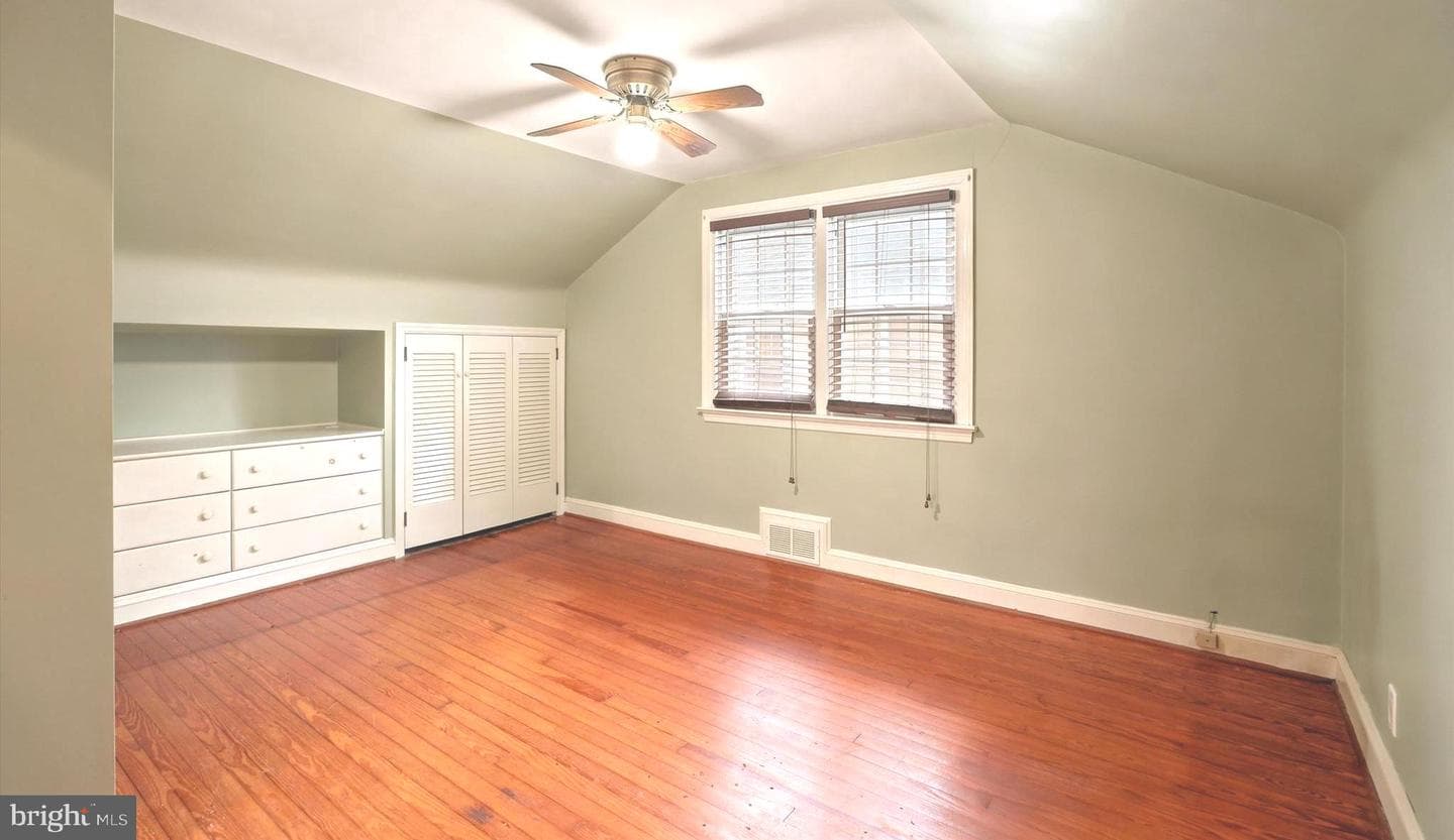 2434 Merwood Lane photo 20