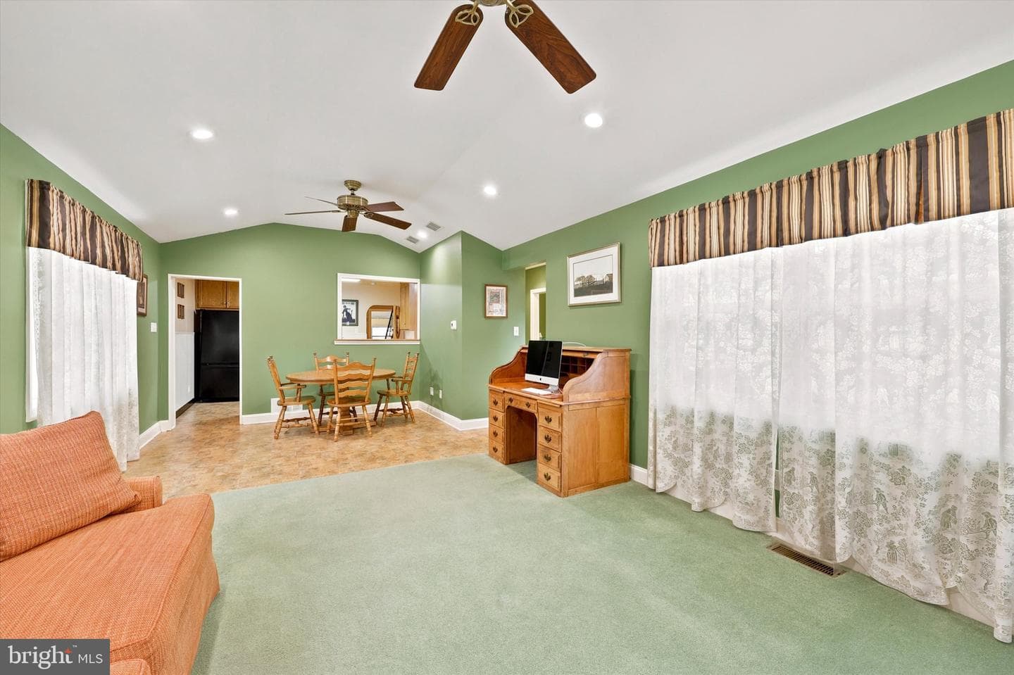 103 Wellington Road photo 16