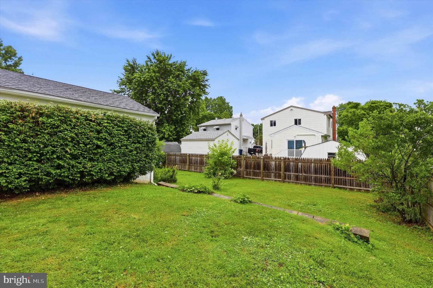 103 Wellington Road photo 23