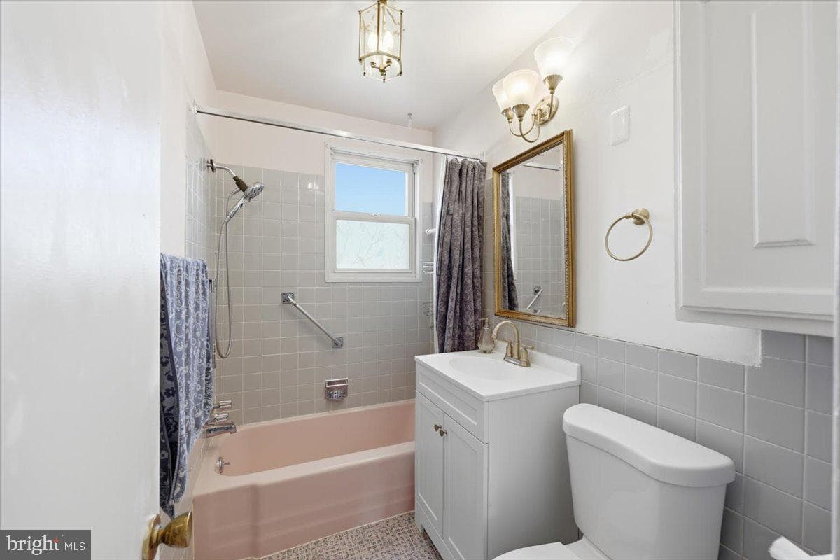 355 Hibbs Ave photo 12