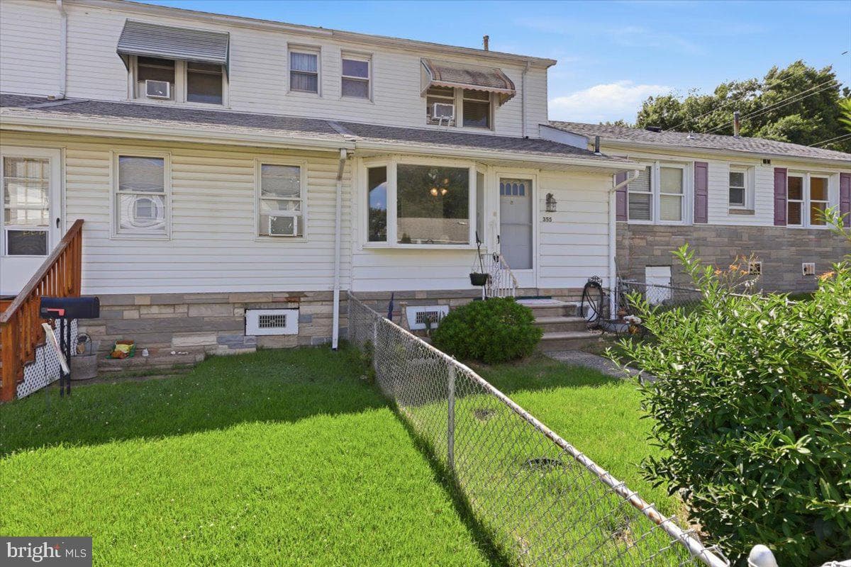 355 Hibbs Ave, Glenolden