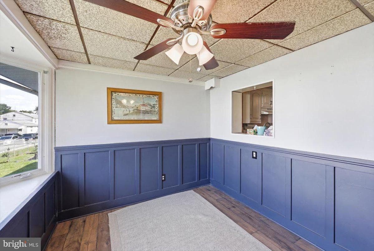 355 Hibbs Ave photo 5