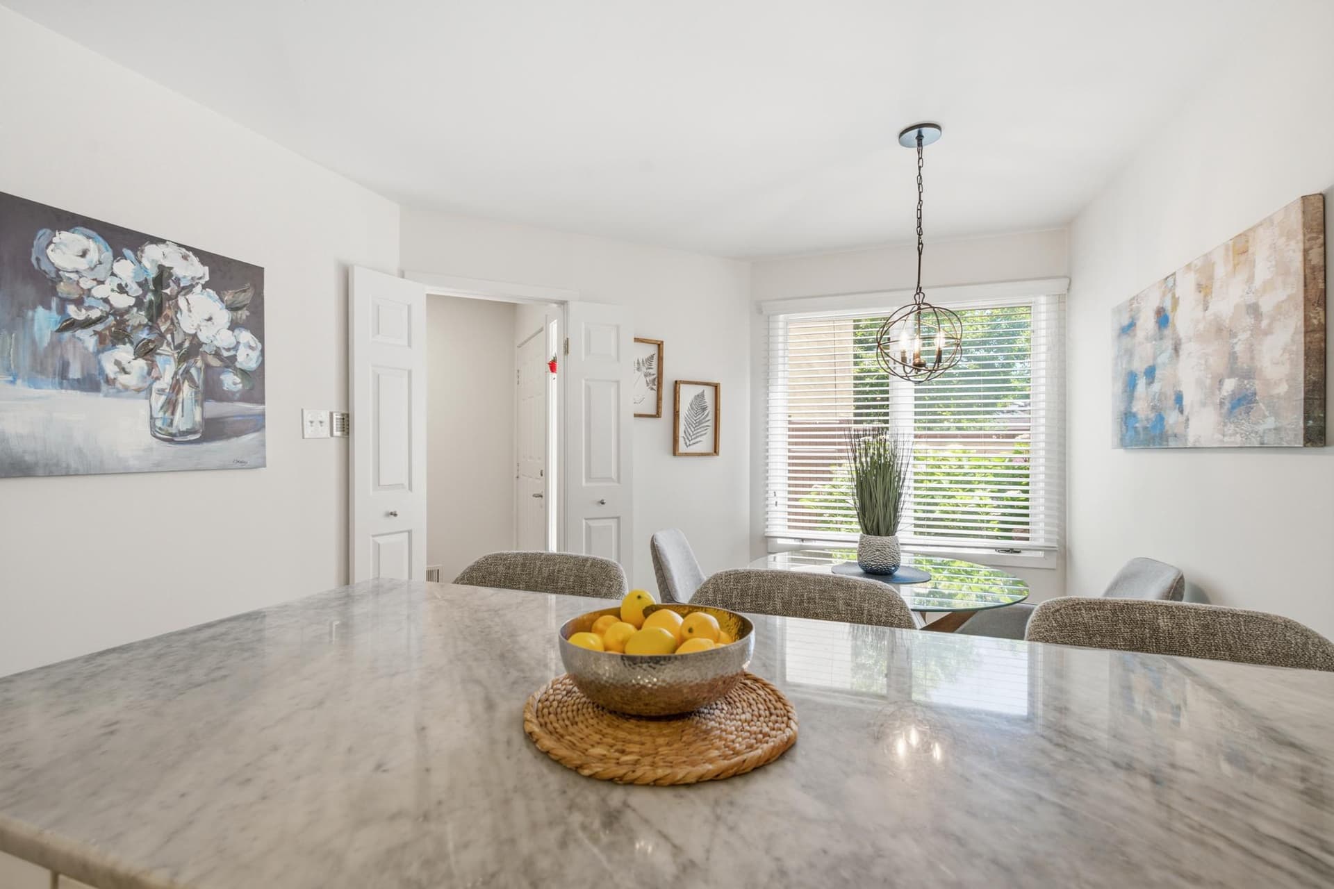 138 Montrose Avenue #26 photo 8