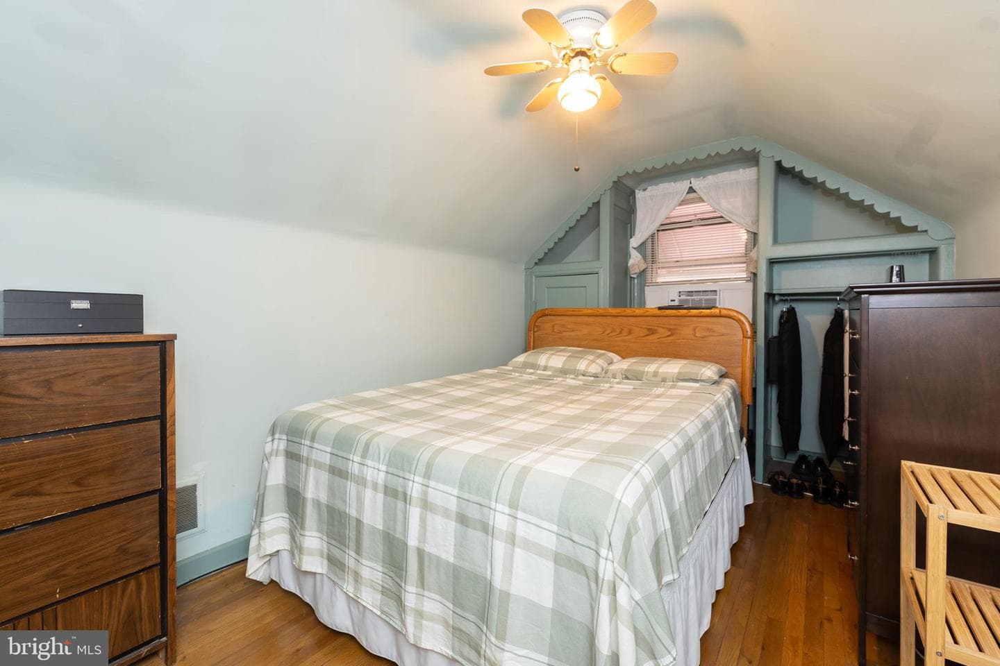 1136 Duncan Avenue photo 26