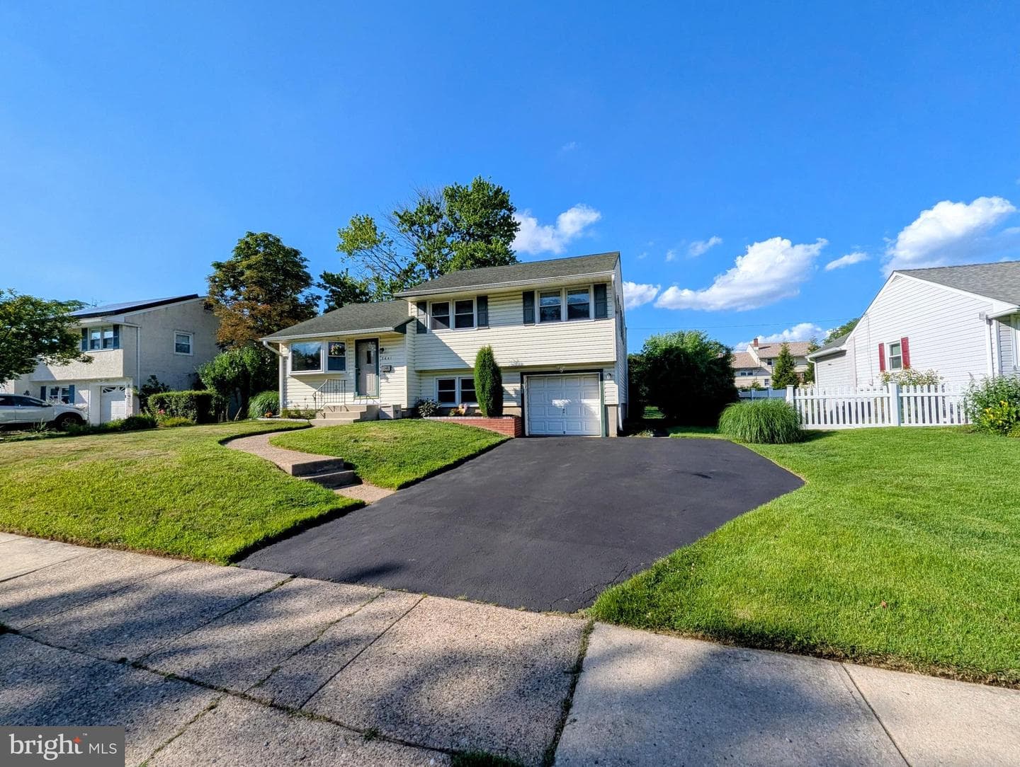 3641 Deepwater Lane, Brookhaven