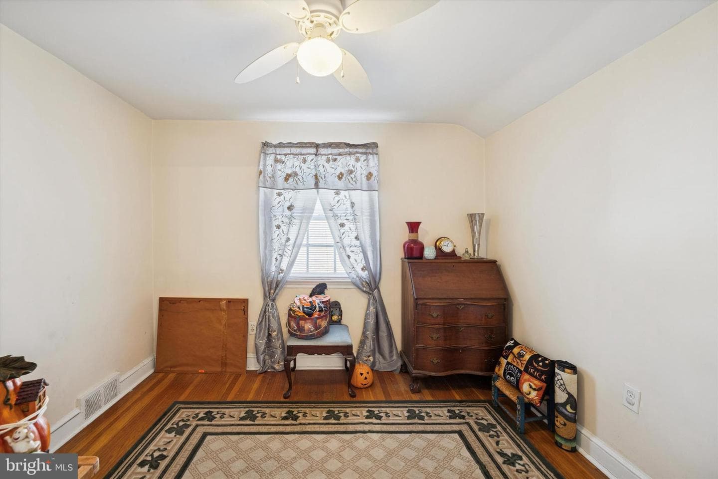 4 Myrtle Avenue photo 22