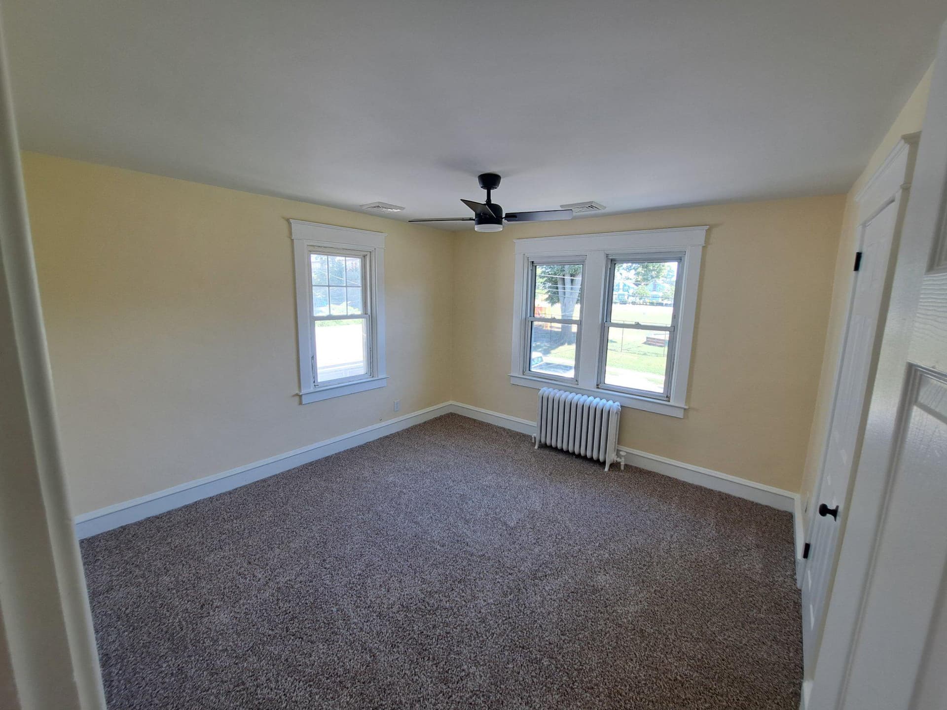 637 10th Avenue photo 18