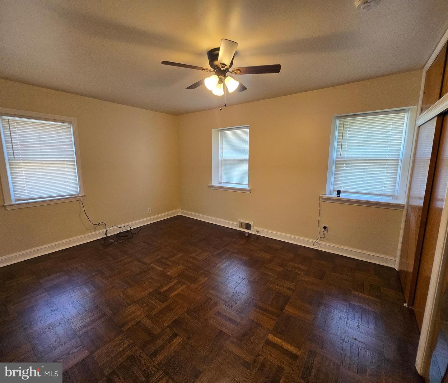 534 Rose Street photo 25