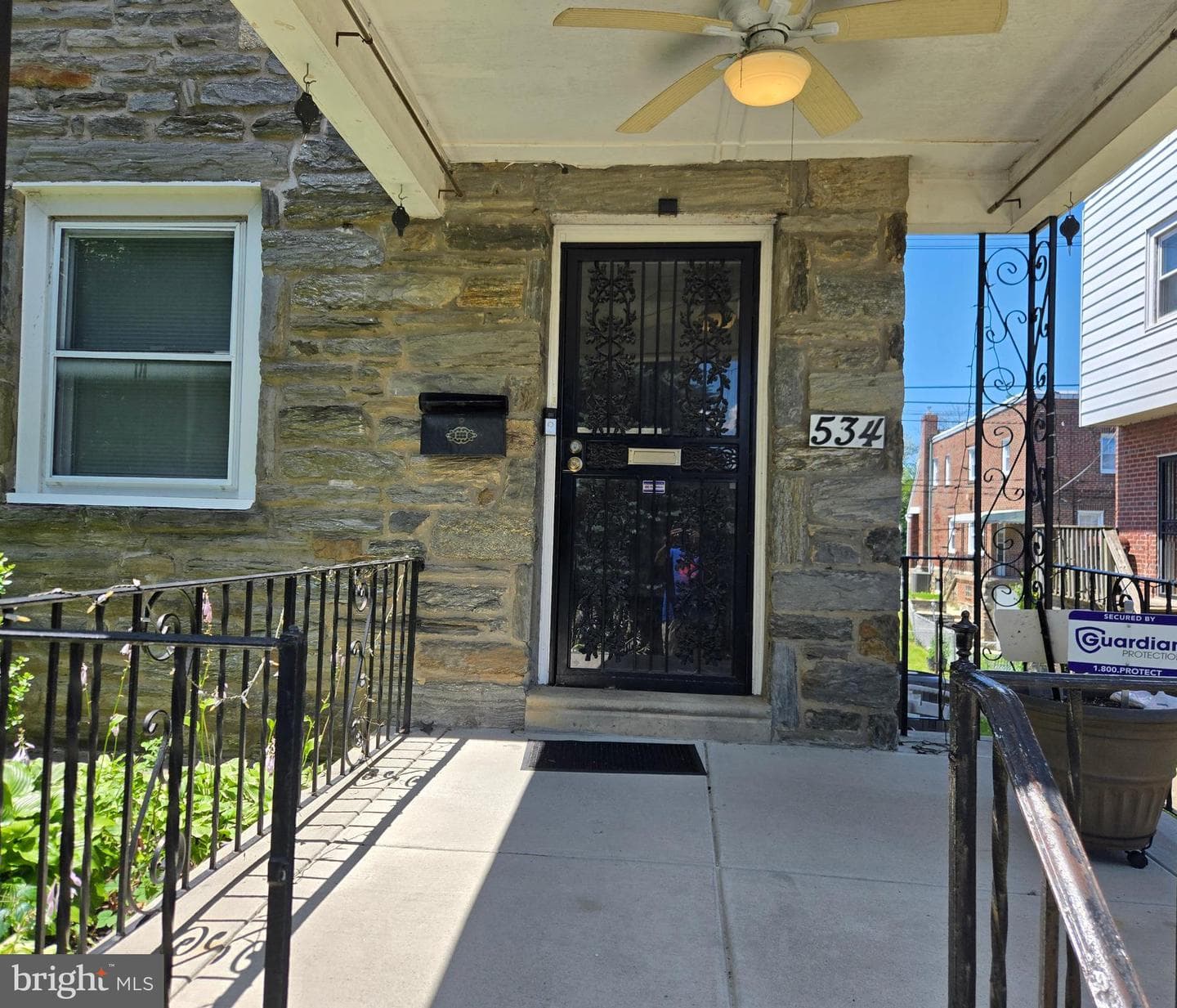 534 Rose Street photo 3