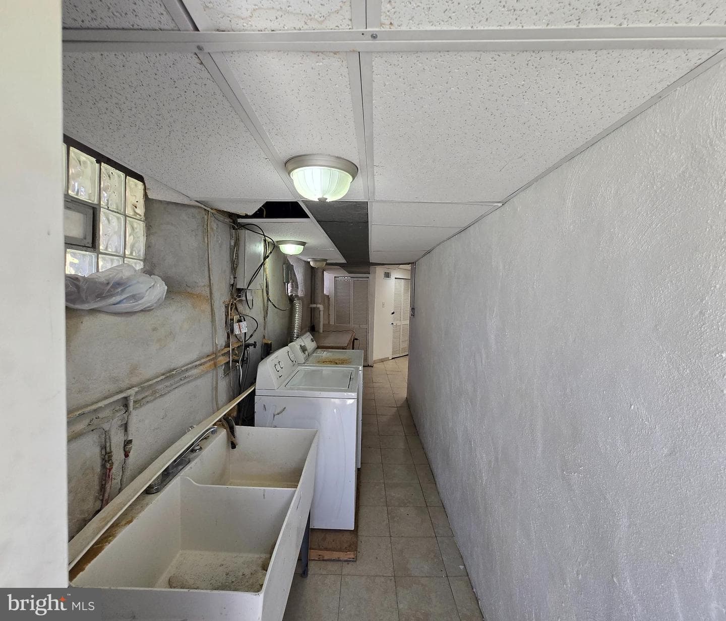 534 Rose Street photo 34
