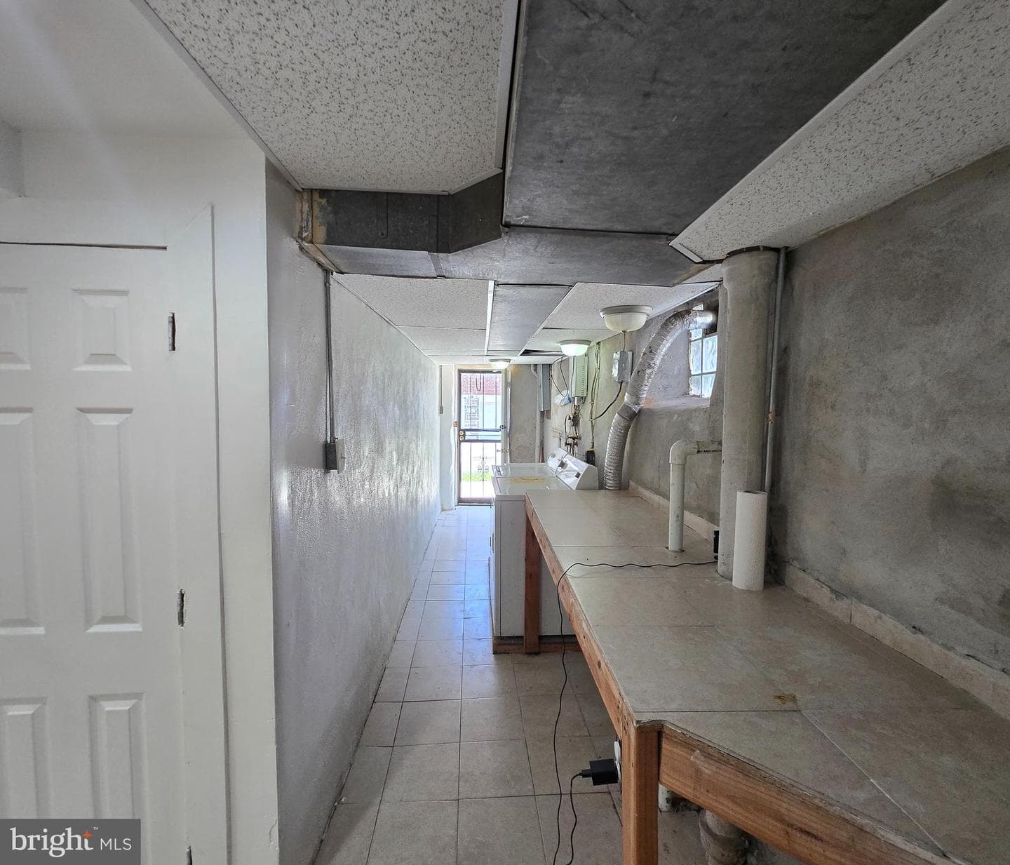 534 Rose Street photo 35