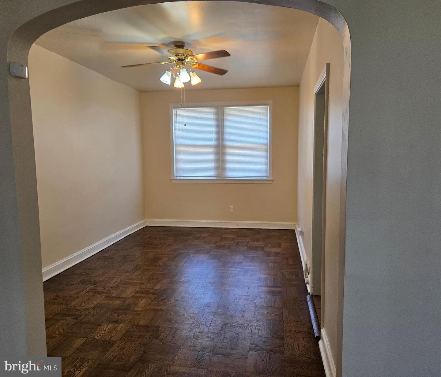 534 Rose Street photo 7