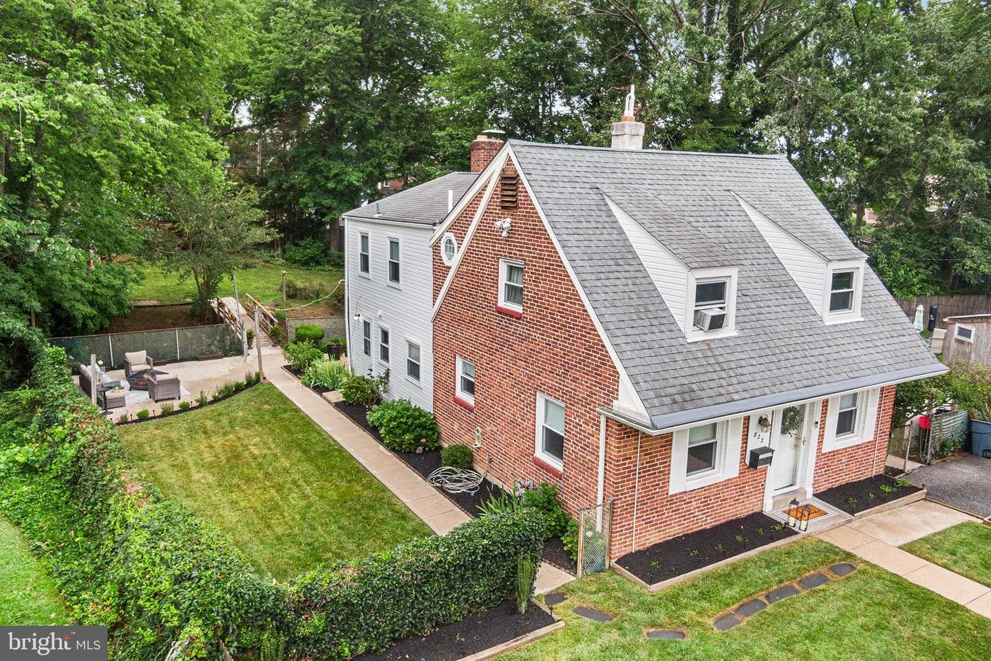 822 Wyndom Terrace photo 3