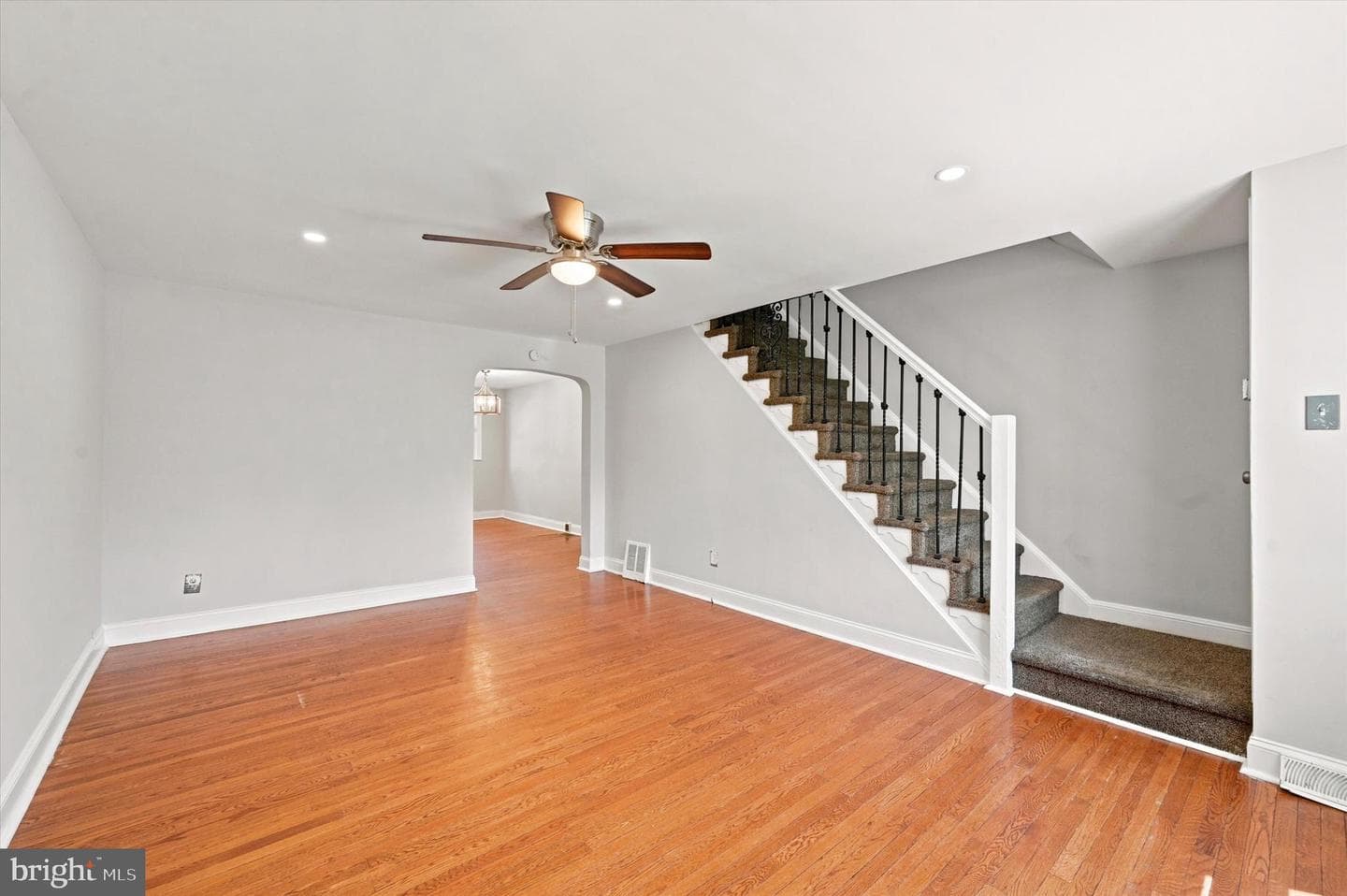 345 Westmont Drive photo 4