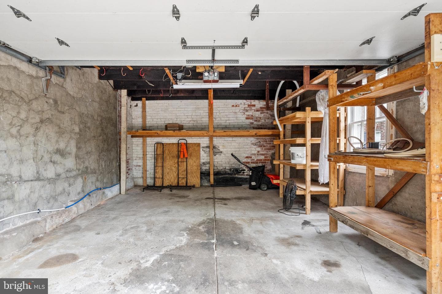 2926 Belmont Avenue photo 34
