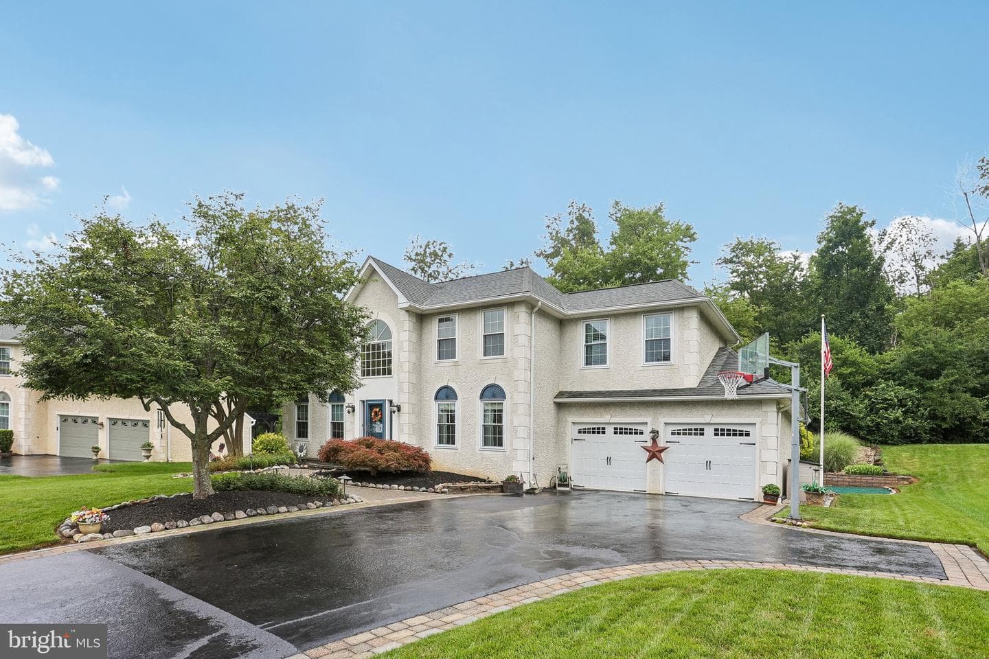 1204 Woodsview Drive photo 3
