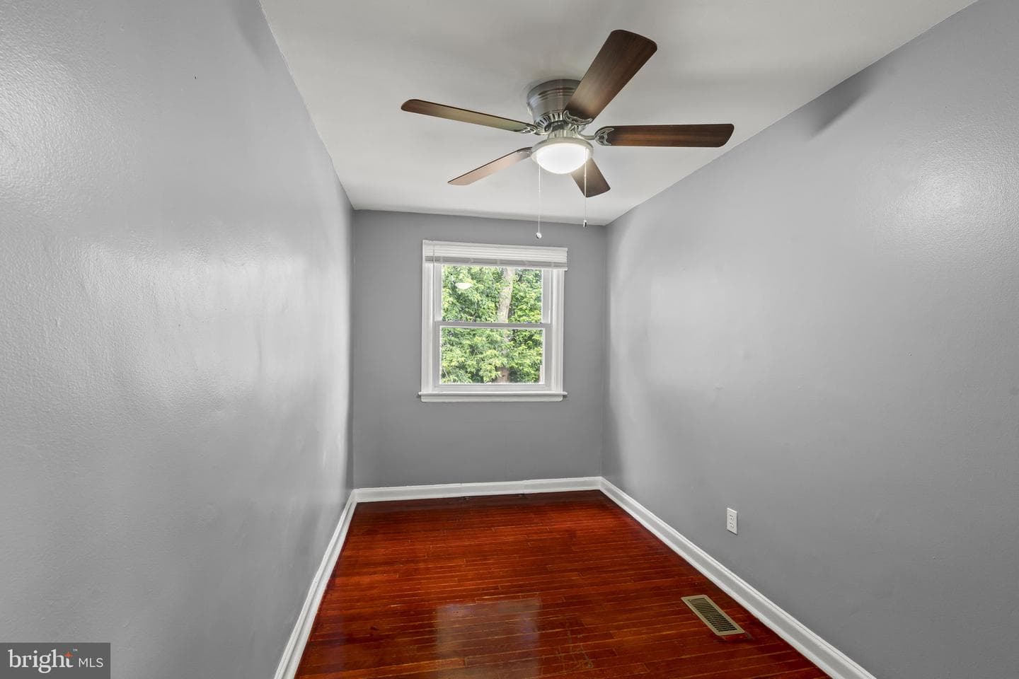 1240 Harding Drive photo 13