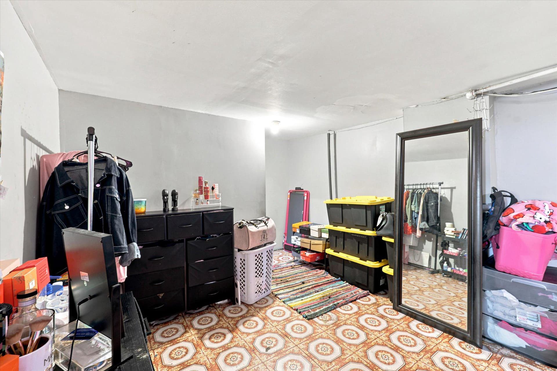 221 Foster Avenue photo 24