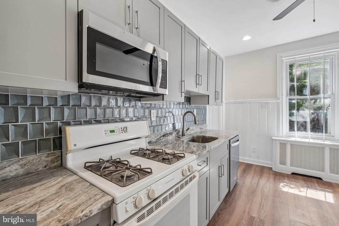 627 Walnut Street photo 15