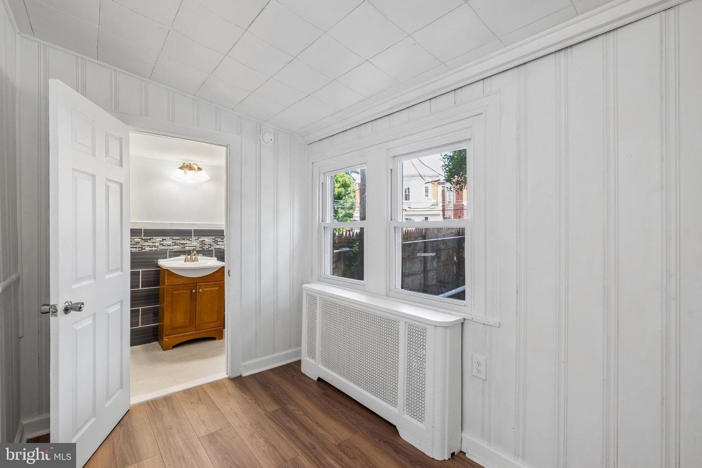 627 Walnut Street photo 18