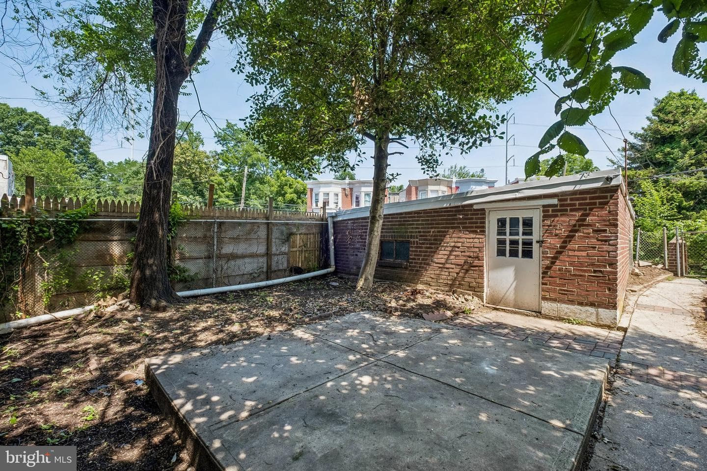 627 Walnut Street photo 37