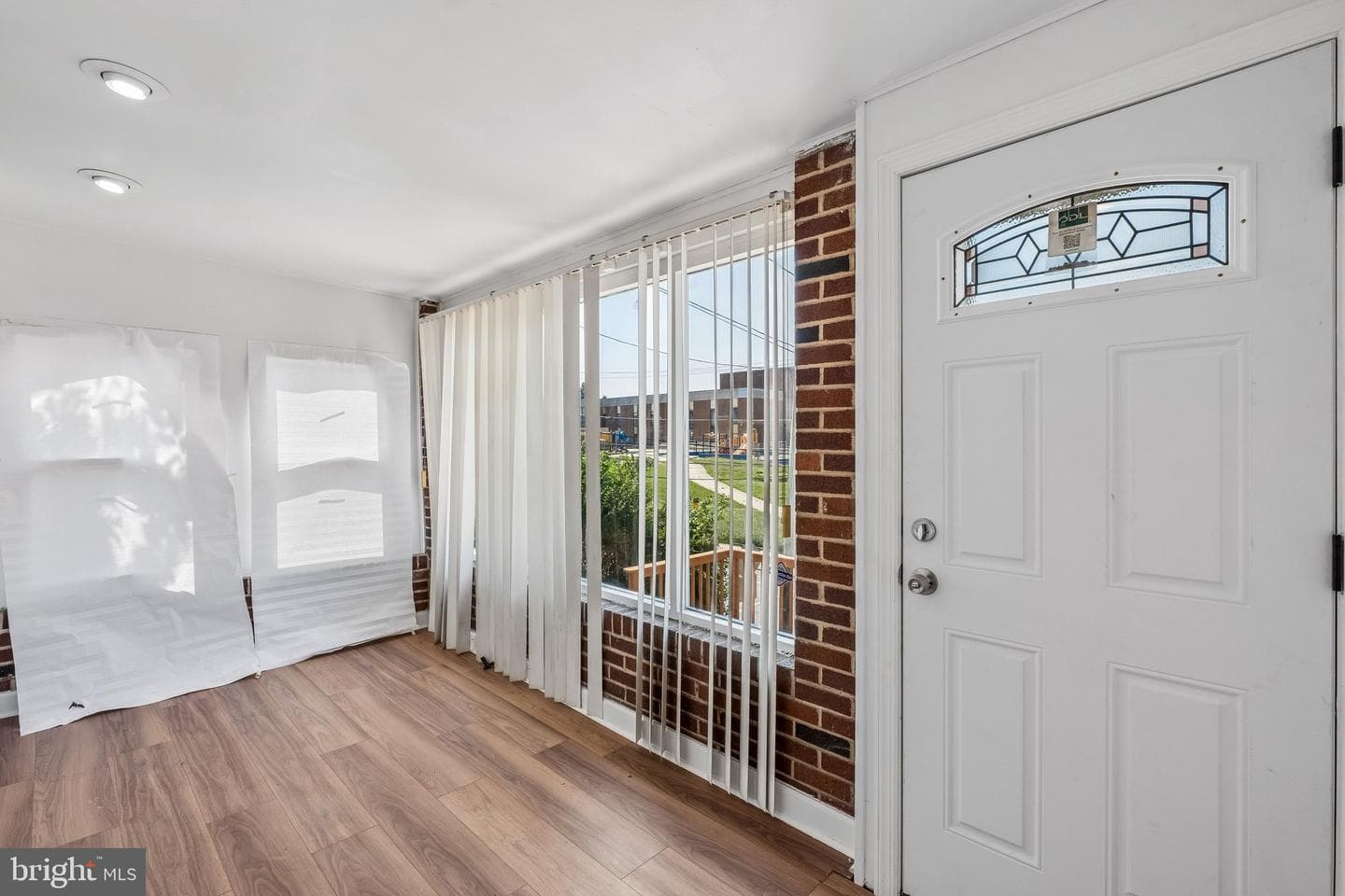 627 Walnut Street photo 7
