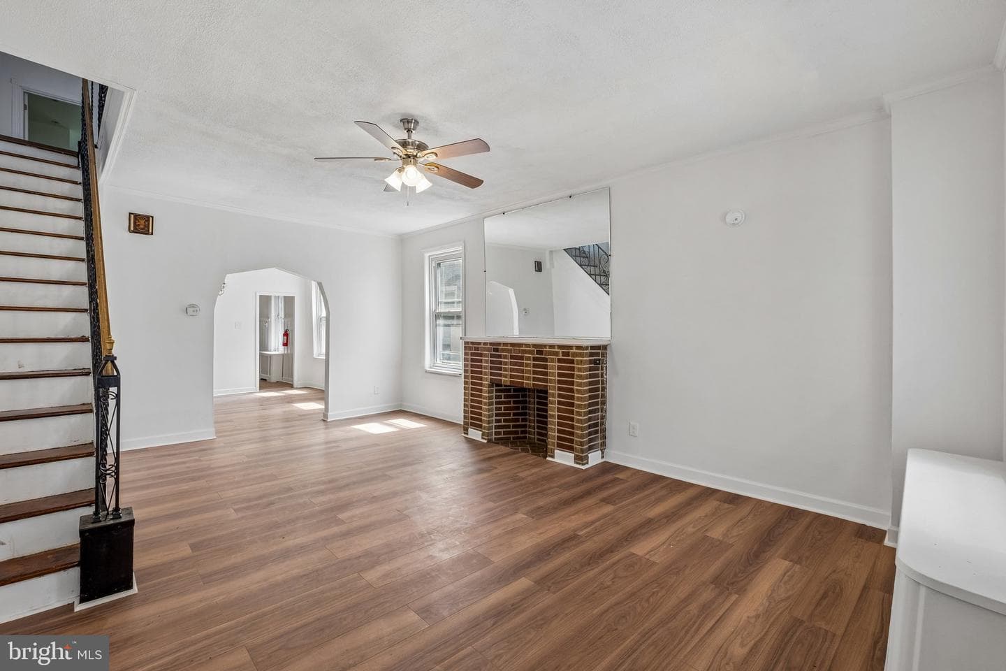 627 Walnut Street photo 9