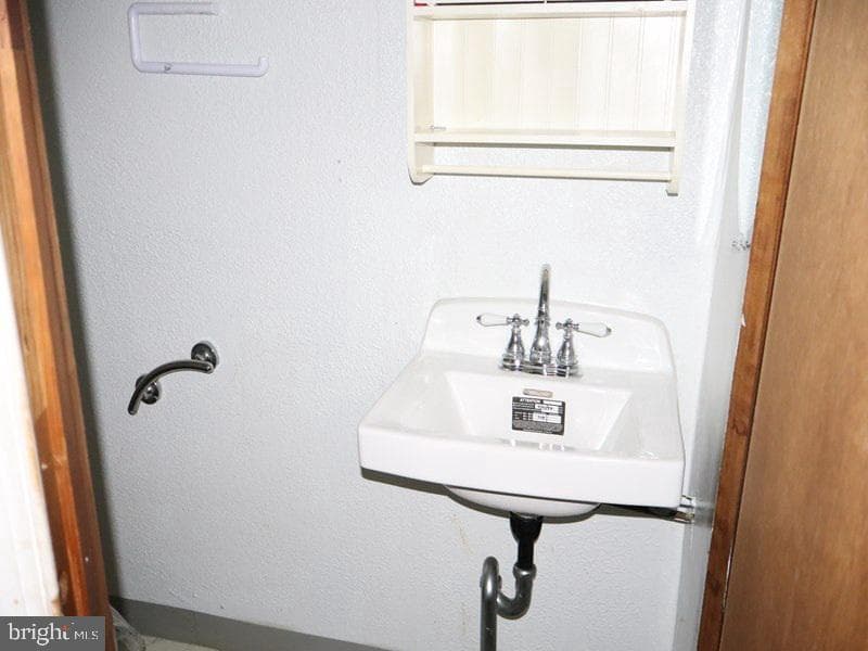 314 Felton Ave photo 8