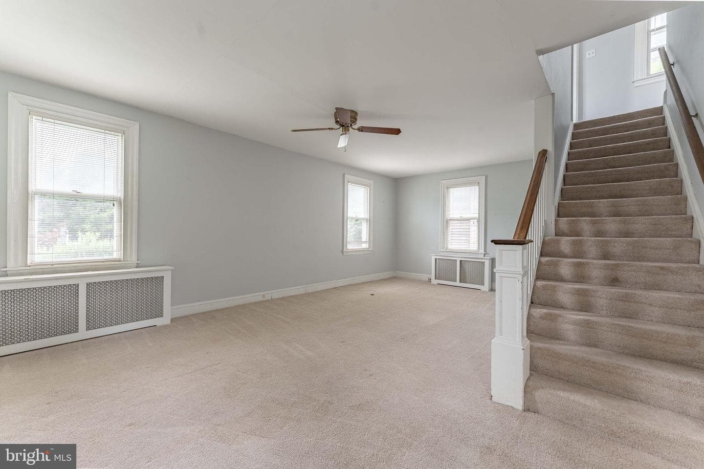 855 Martin Avenue photo 4