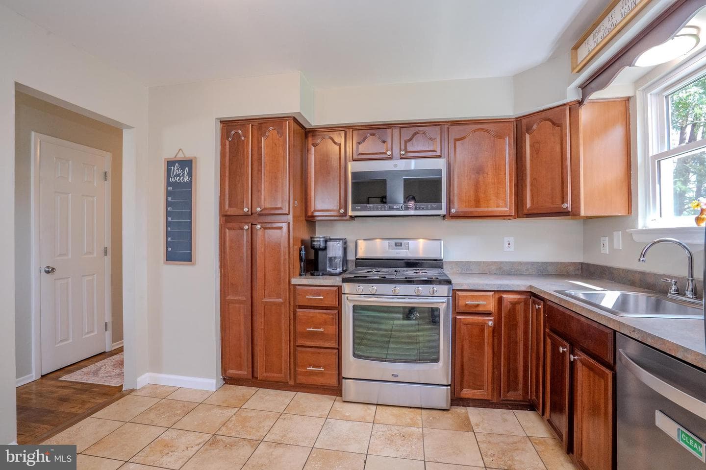 697 Cherry Tree Road photo 12