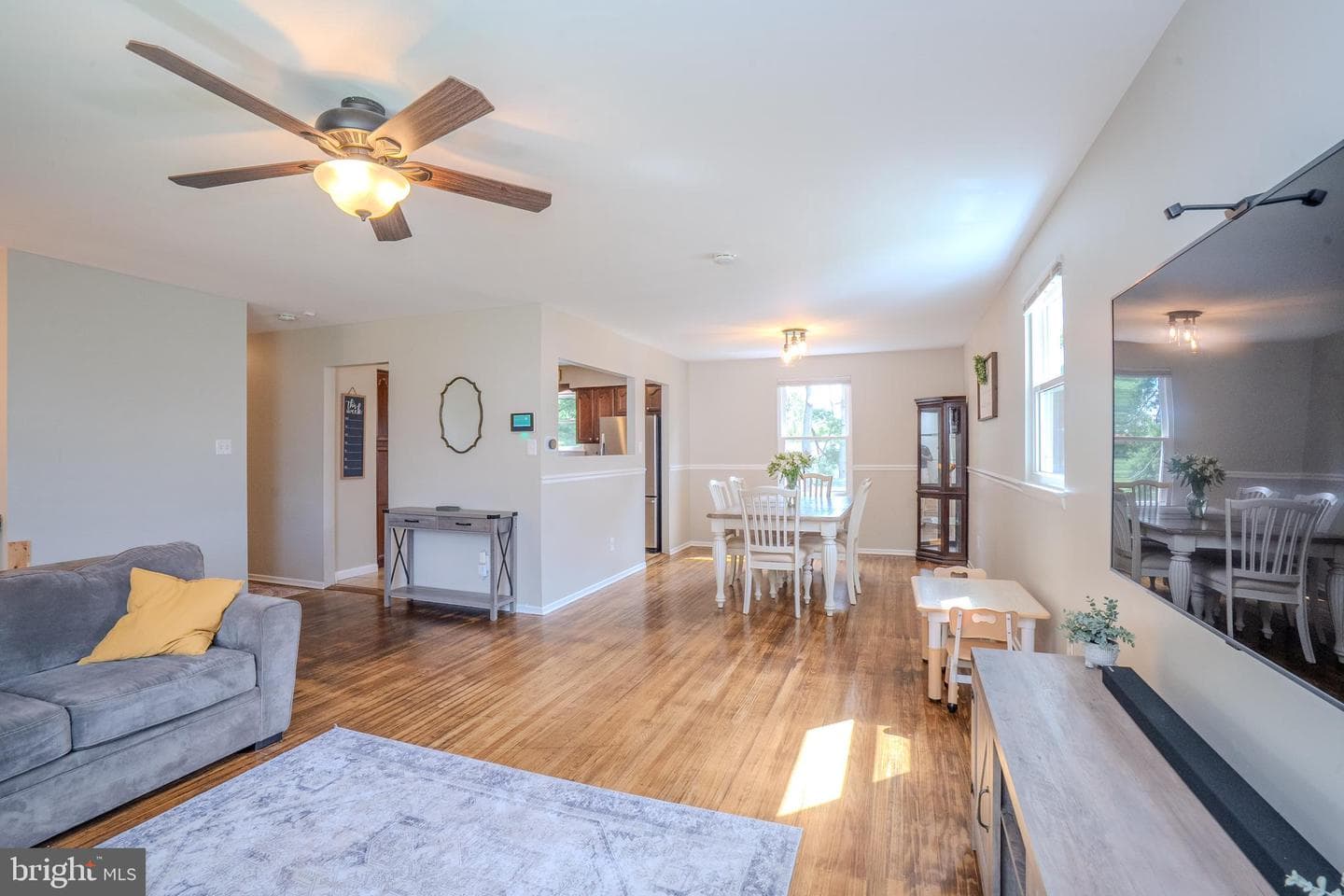 697 Cherry Tree Road photo 9