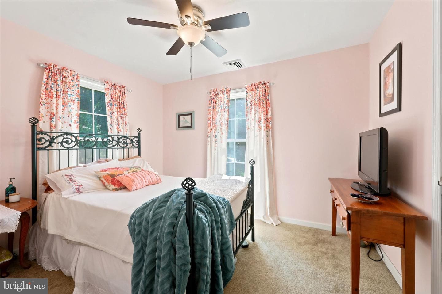 553 S Orange Street photo 13