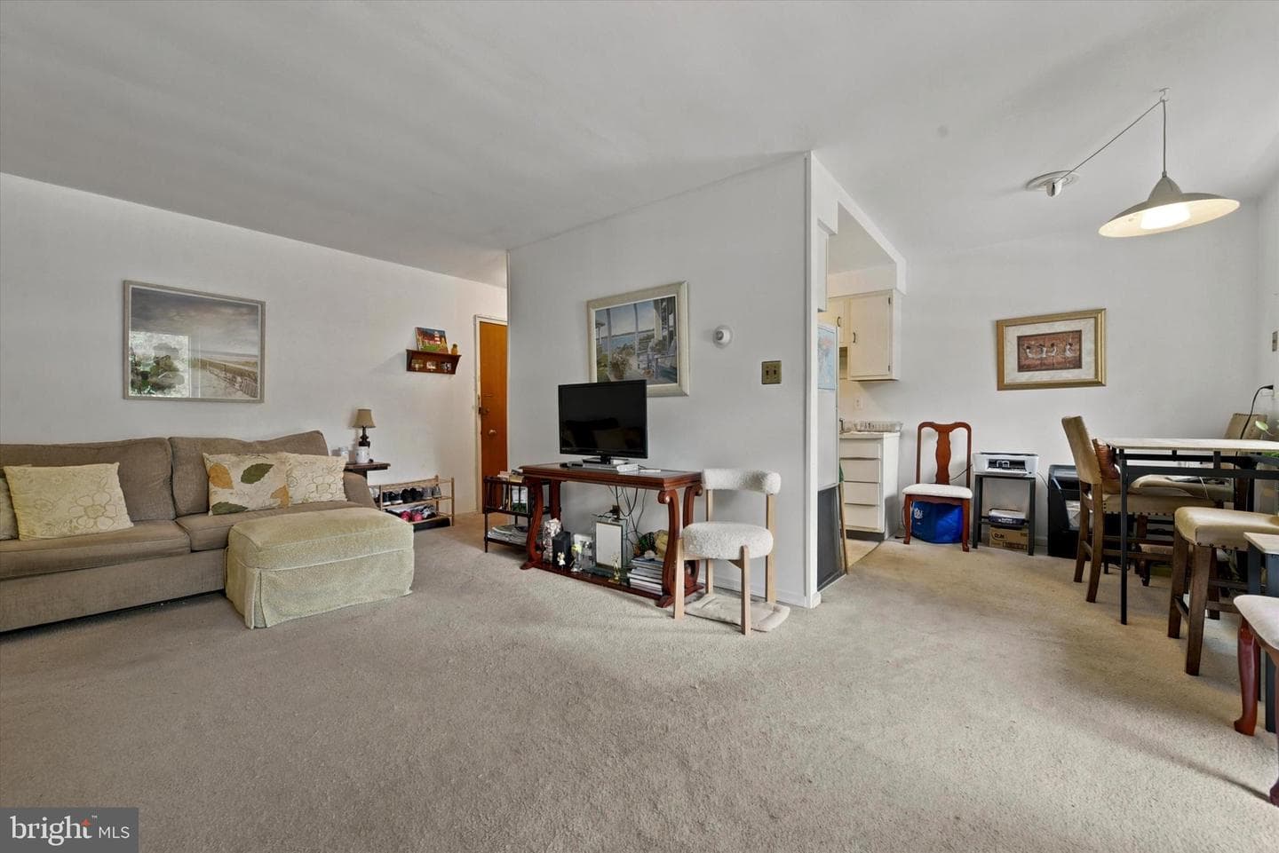 412 N Wayne Avenue #208 photo 3