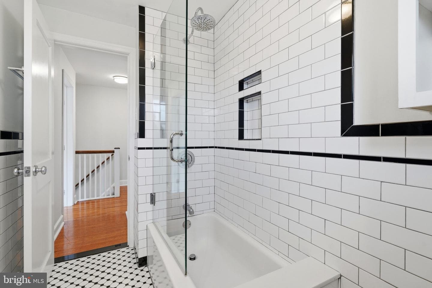 638 Georges Lane photo 13