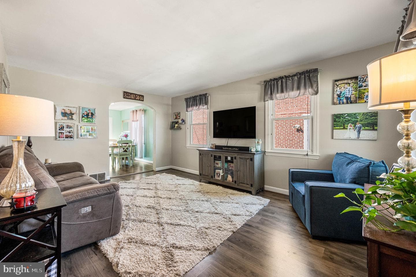 613 Michell Street photo 4