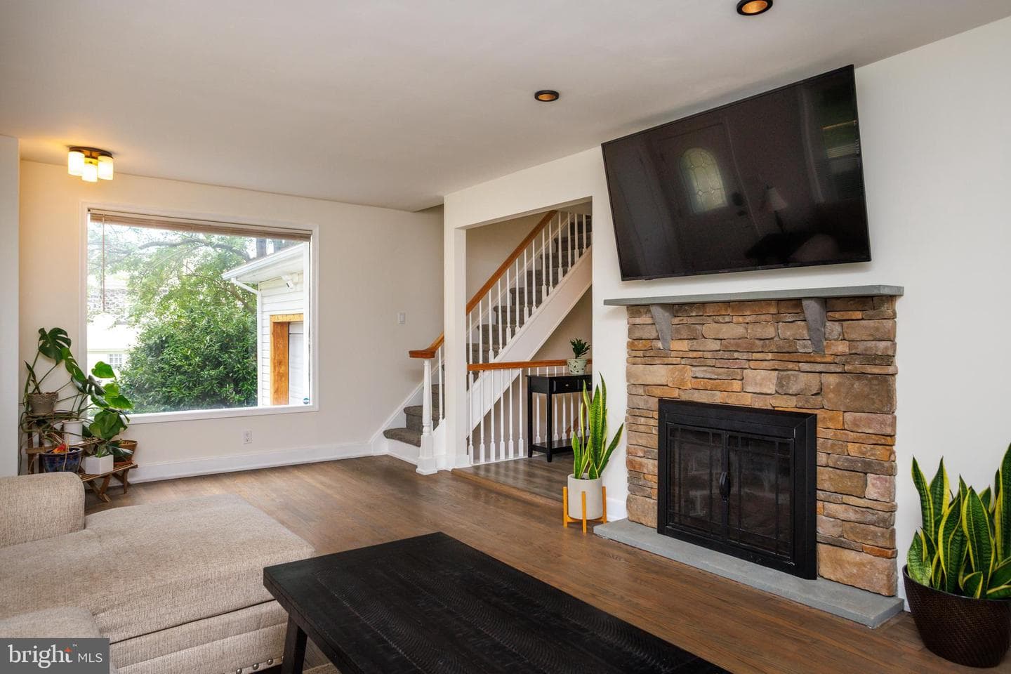 652 Meetinghouse Road photo 10