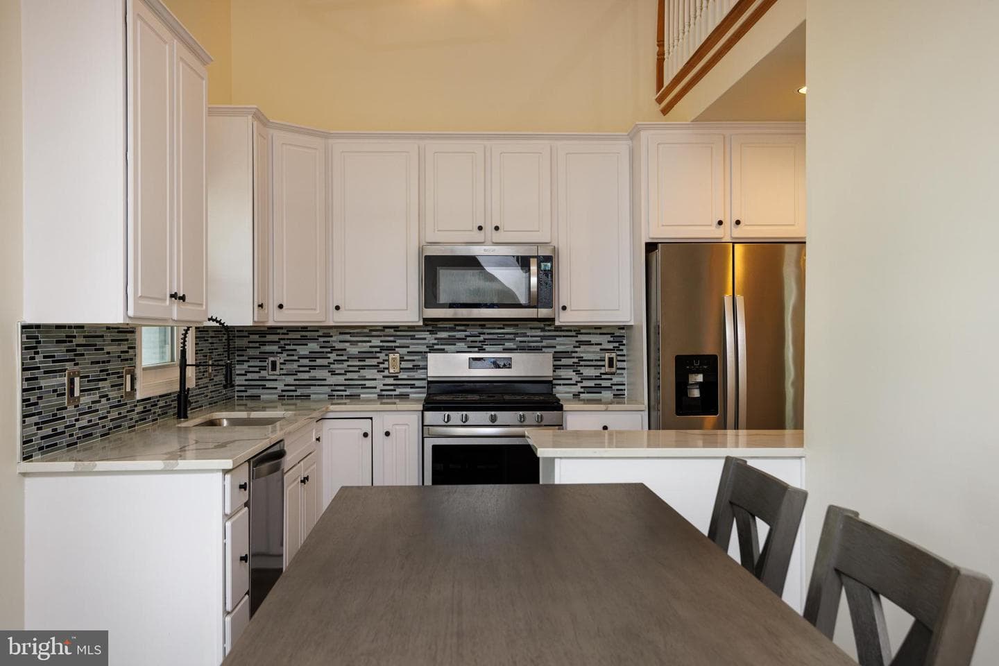 652 Meetinghouse Road photo 13