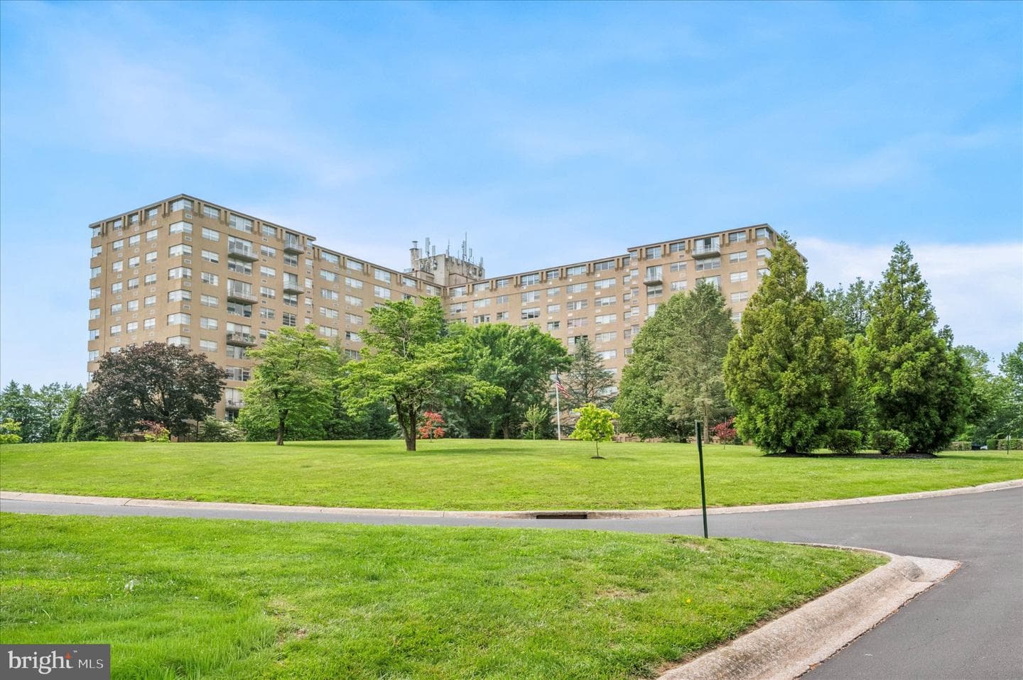 1030 E Lancaster Avenue #614 photo 28